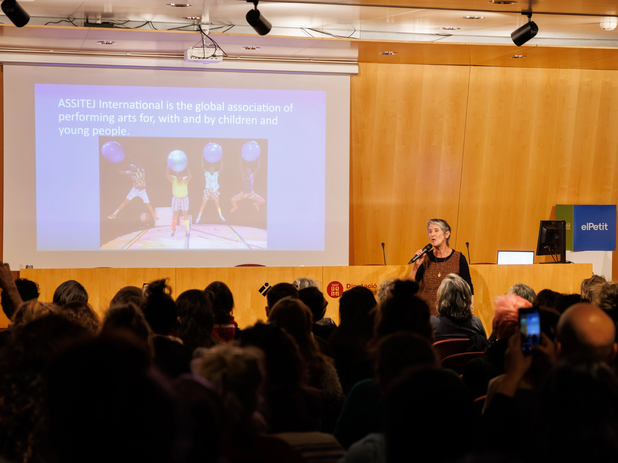 Presentació ASSITEJ | © Gisela Jane